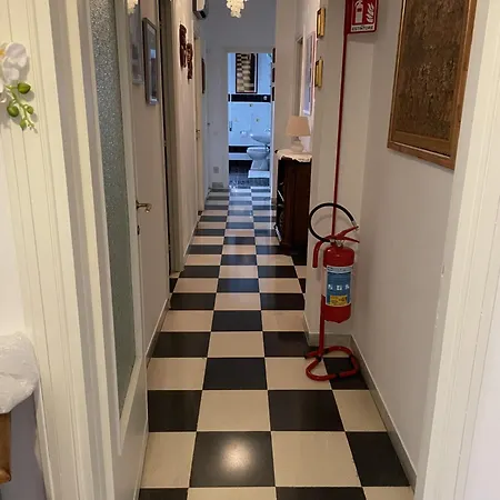 La Casa Dei Nonni * Bracciano (Rome)